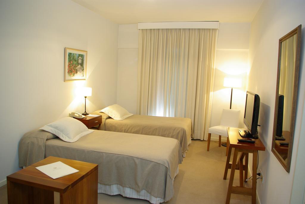 Loi Suites Arenales Buenos Aires Exteriér fotografie