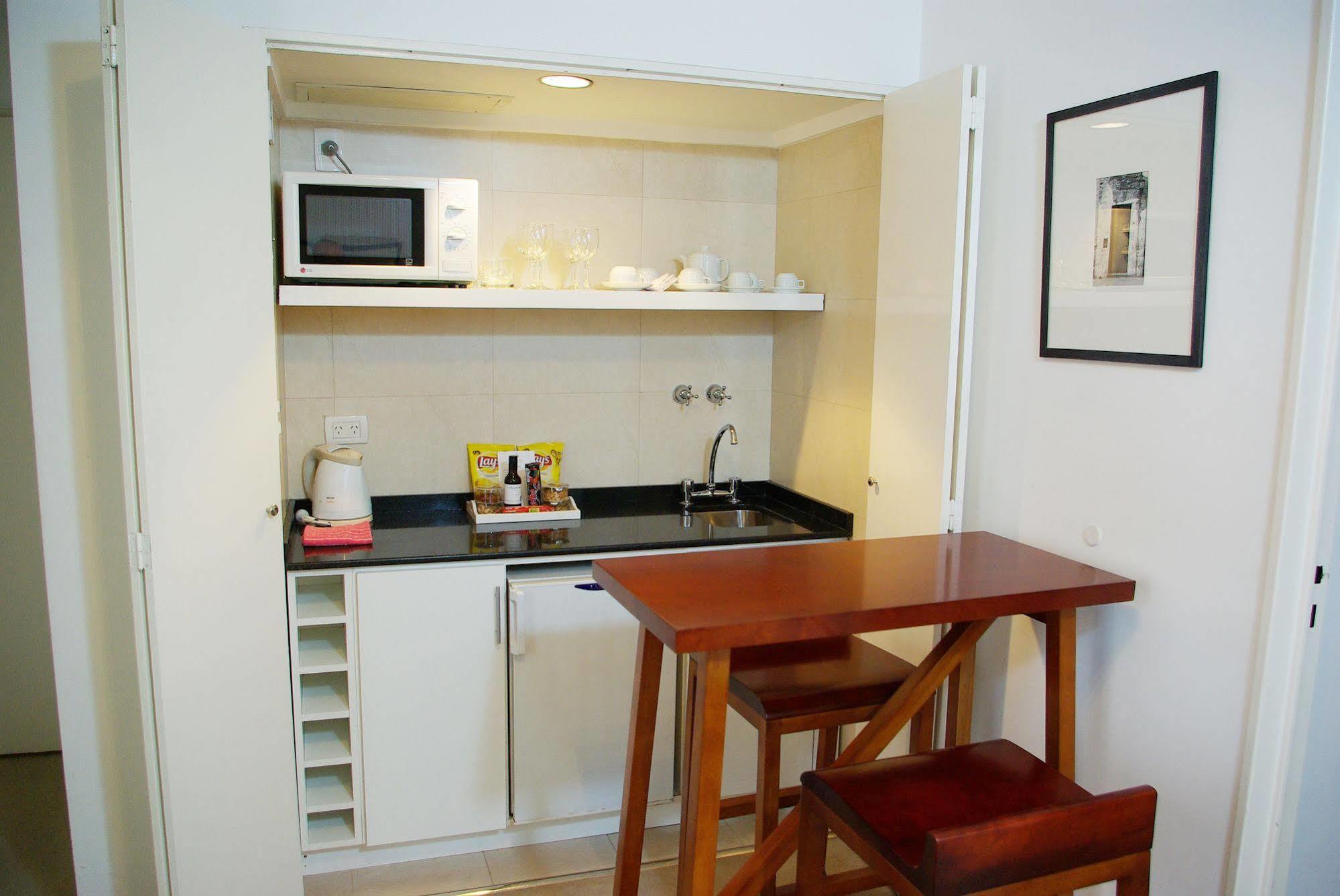 Loi Suites Arenales Buenos Aires Exteriér fotografie