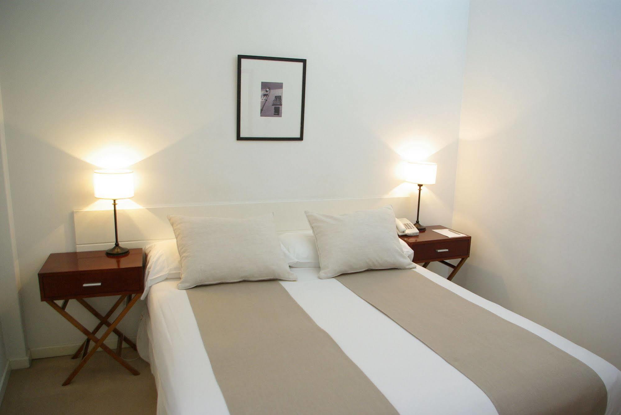 Loi Suites Arenales Buenos Aires Exteriér fotografie