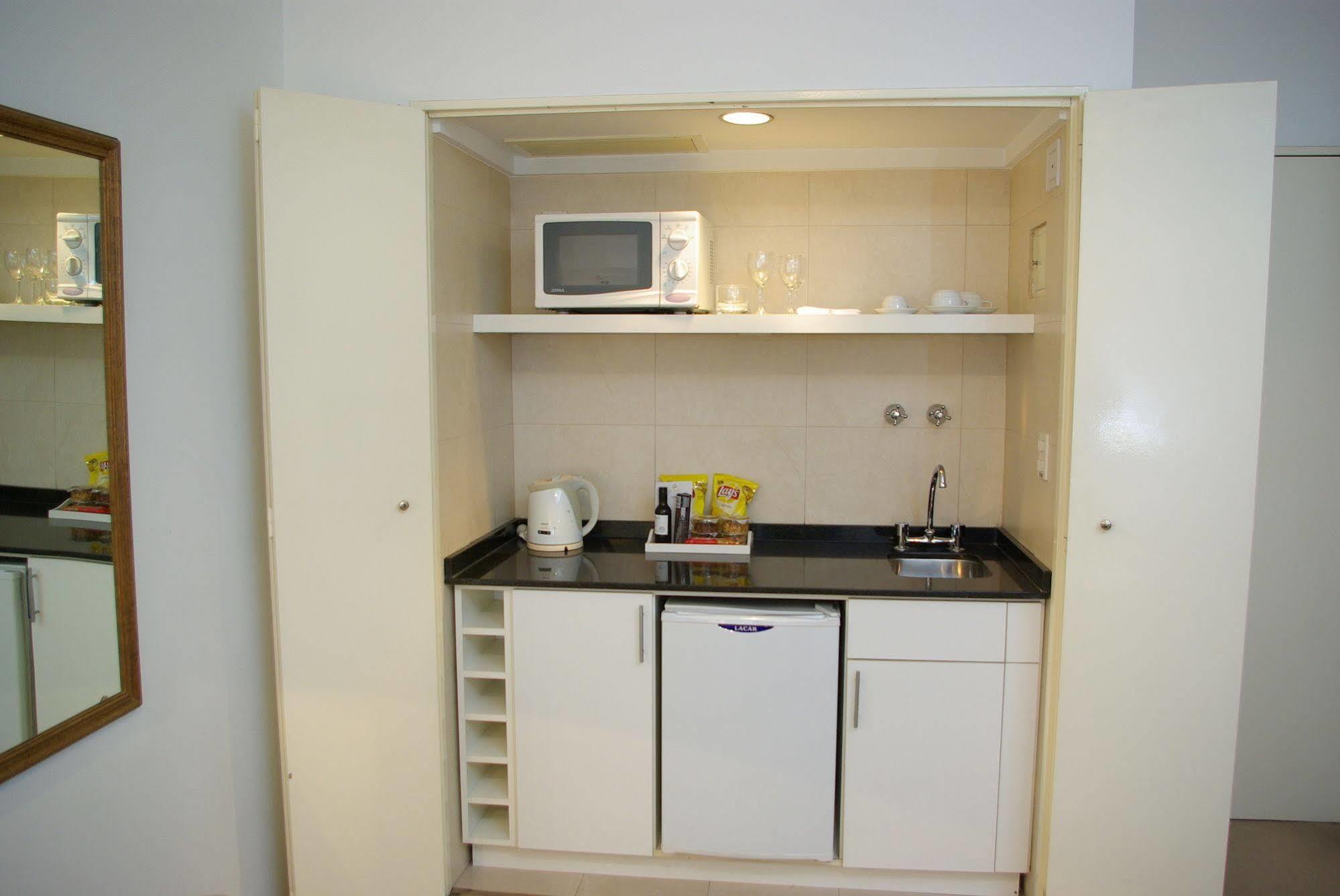 Loi Suites Arenales Buenos Aires Exteriér fotografie